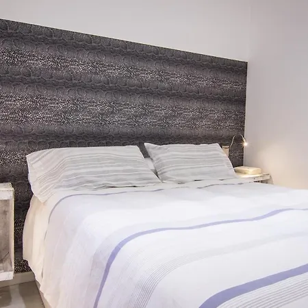 Qh Centro Rejas Апартаменты