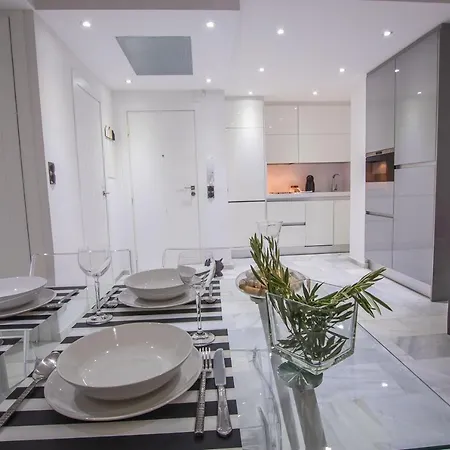 Qh Centro Rejas Apartment