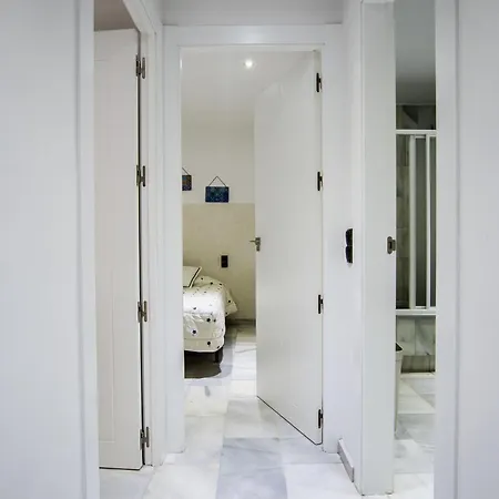 Апартаменты Qh Centro Rejas