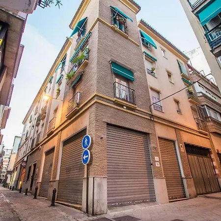 Qh Centro Rejas Апартаменты *